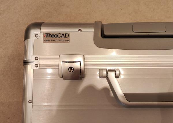 TheoCAD Koffer mit Notebookablage für iCS 20-50